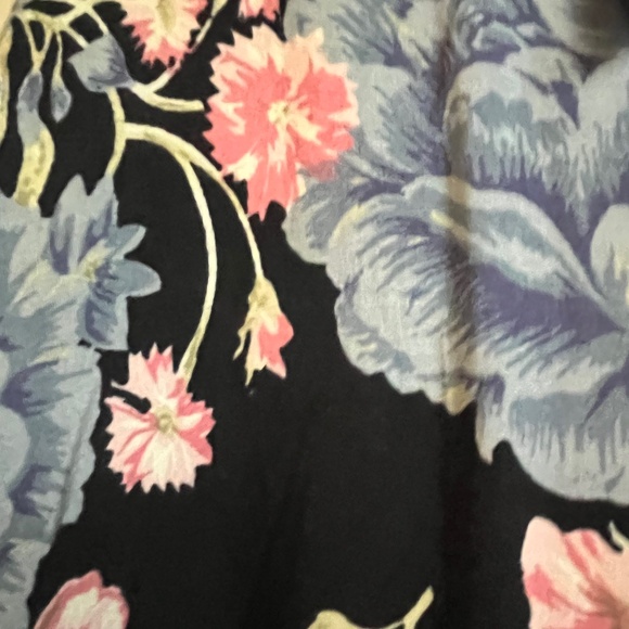 Krazy Kat Vintage Navy Blue with Shades of Pink Flowers Blouse - Picture 11 of 13
